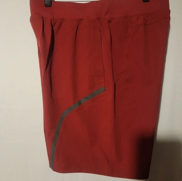 UNDER ARMOUR UA Unstoppable Training Shorts 1351662-615 Red Size Large